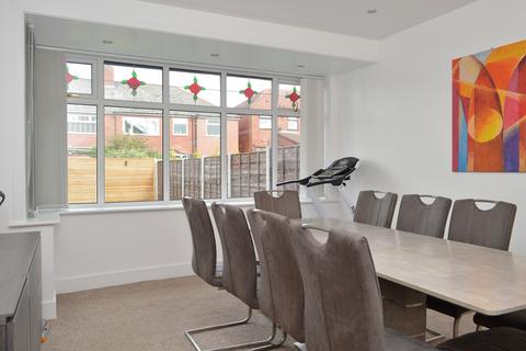 488 Burnley Lane, Chadderton, Oldham, OL1 2QT