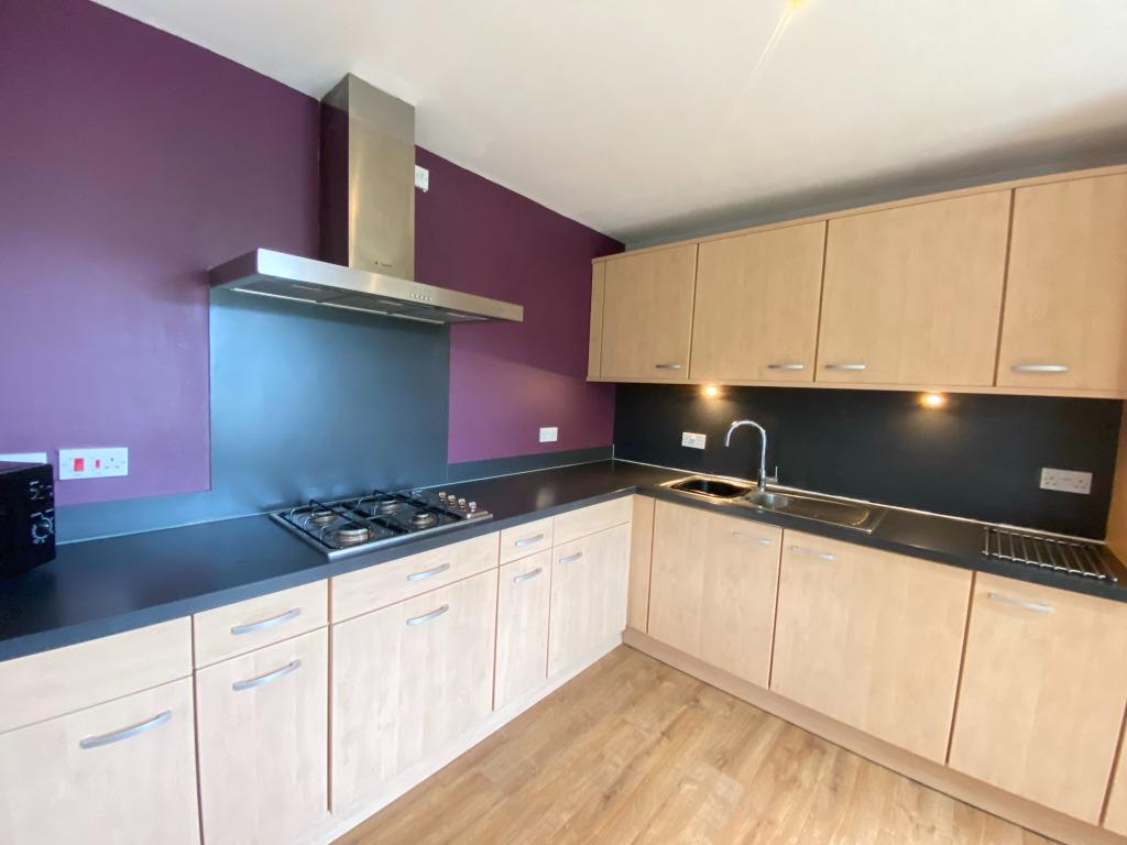 Cameron Toll Lade, Prestonfield, Edinburgh, EH16 2 bed flat £995 pcm