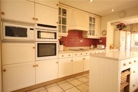 8 Bulkeley Close, Englefield Green, Egham, TW20 0NS
