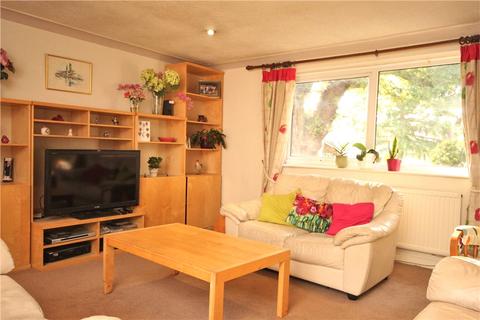 8 Bulkeley Close, Englefield Green, Egham, TW20 0NS