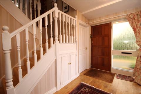 8 Bulkeley Close, Englefield Green, Egham, TW20 0NS