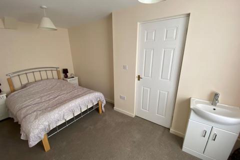 39 Cherry Blossom Close, Northampton, NN3 9DN