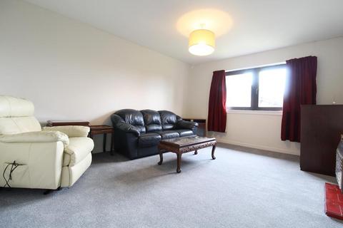 2 bedroom flat to rent, Mastrick Road, Aberdeen, AB16