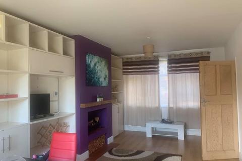 32 5th Avenue, Hull, HU6 8DH
