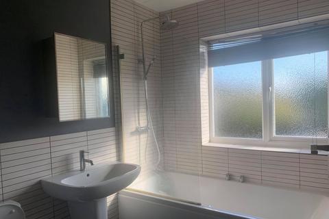32 5th Avenue, Hull, HU6 8DH