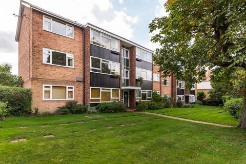 3 Vandyke Close, London, SW15 3JQ