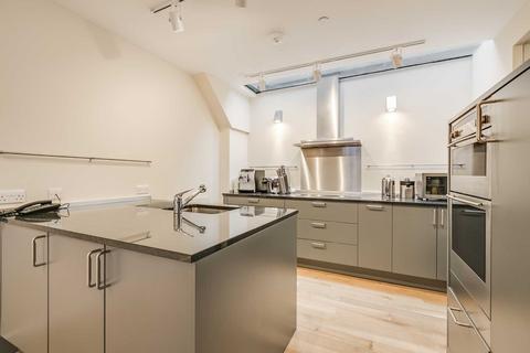undefined, Ennismore Mews, Knightsbridge SW7