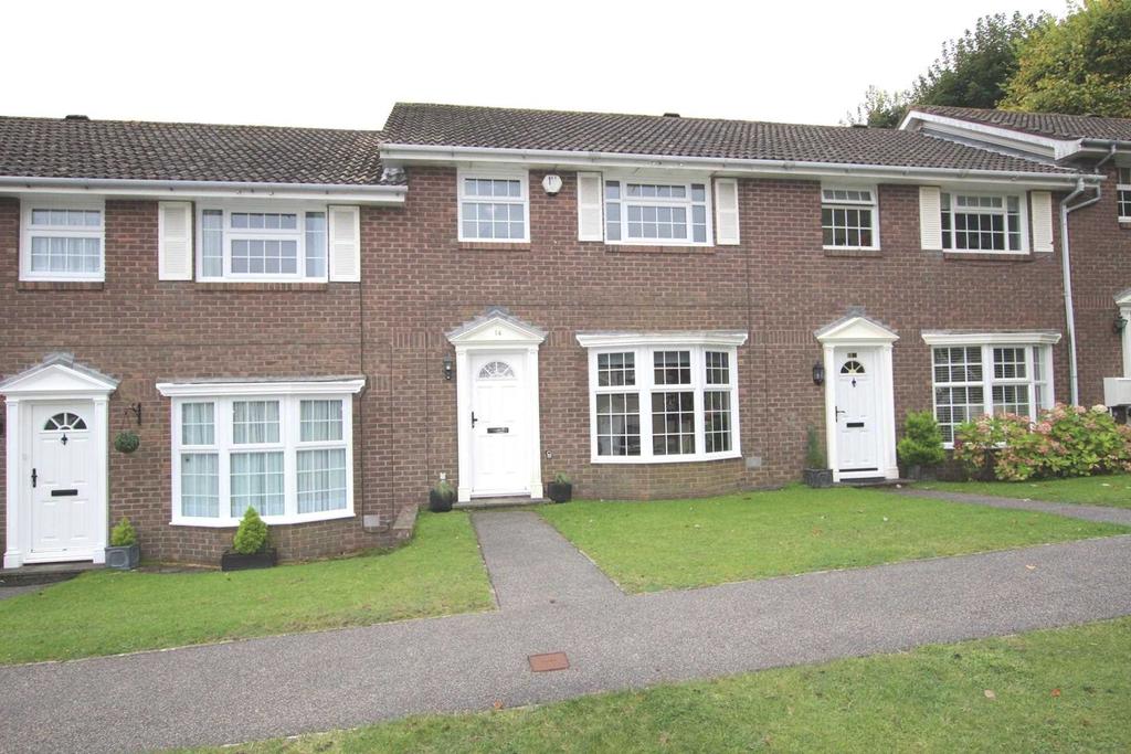 St Vincents Place, Eastbourne, BN20 7QW 2 bed terraced house £350,000