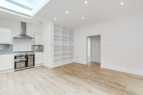 3 bedroom end of terrace house for sale - Archway Road, Highgate, London, N6