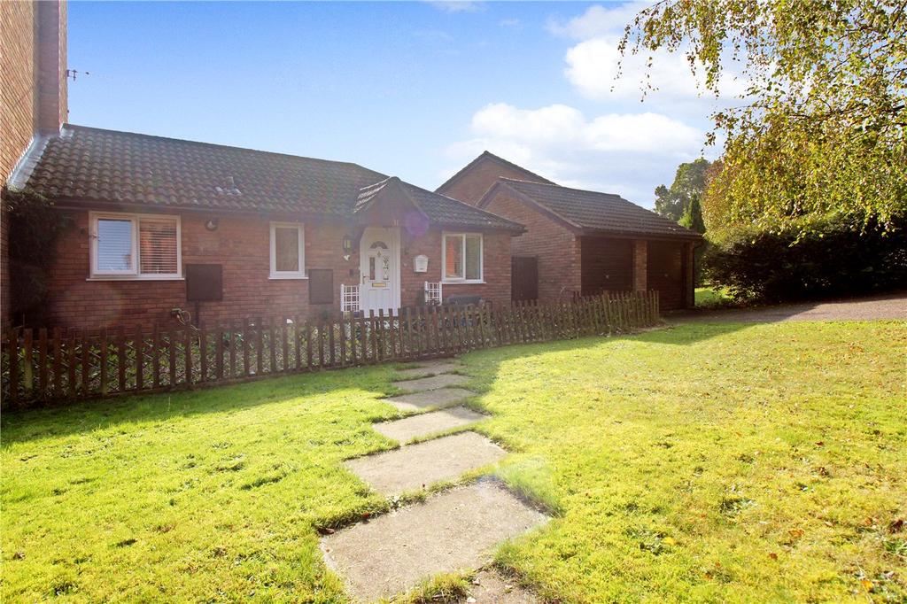 Close, Thorpe St. Andrew... 2 bed bungalow £230,000
