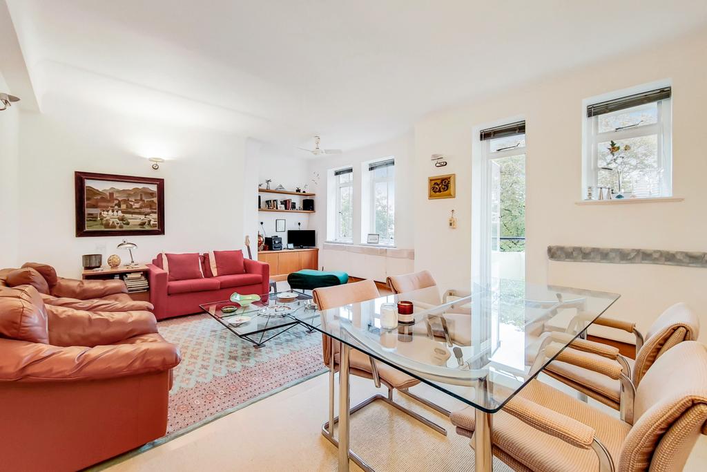 Holland Park Flat for Sale