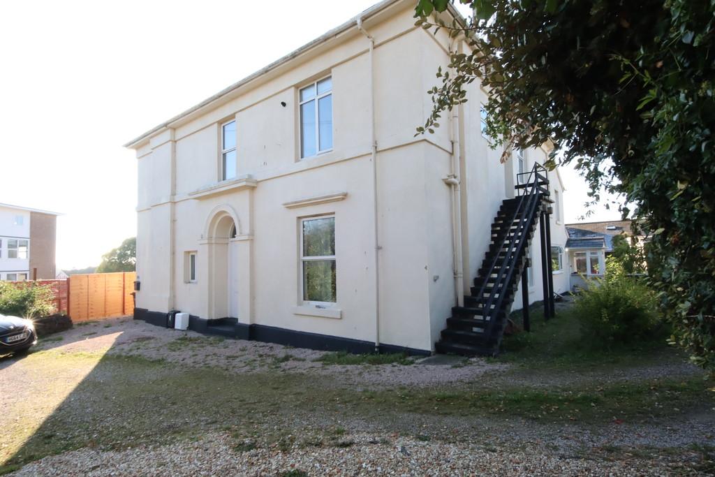 Conway Road Paignton 2 bed apartment £169,950