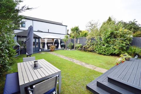 55 Rickmansworth Road, Pinner, HA5 3TJ