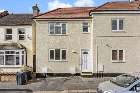 2 Edward Road, Coulsdon, CR5 2NP