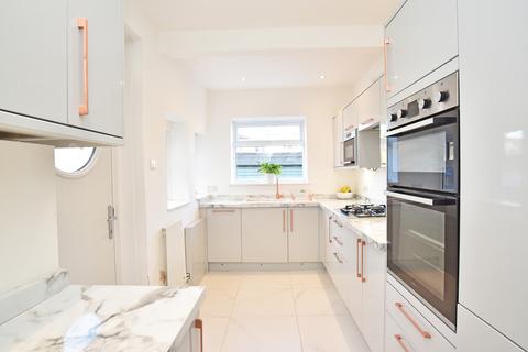67 Albert Road, Harrogate, HG1 4HX