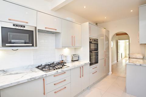 67 Albert Road, Harrogate, HG1 4HX