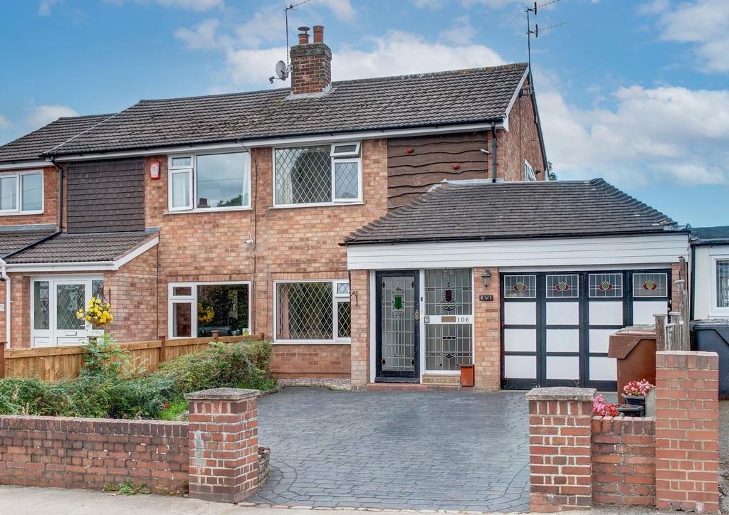 Crabtree Lane, Bromsgrove, B61 8PA 2 bed semidetached house £240,000