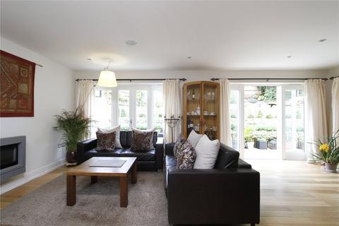 5 bedroom detached house to rent, Southwood Avenue, Kingston upon Thames