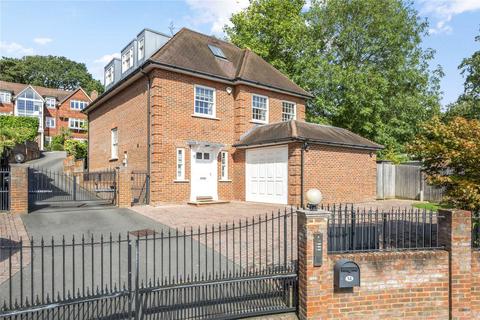 5 bedroom detached house to rent, Southwood Avenue, Kingston upon Thames