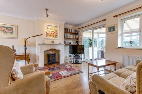 9 Dewsbury Close, Astwood Bank, Redditch, B96 6BH