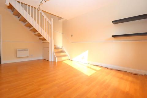 19 Elveden Close, Luton, LU2 7FF