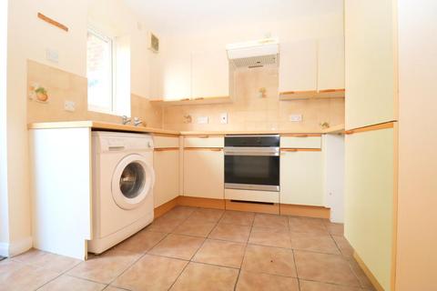 19 Elveden Close, Luton, LU2 7FF