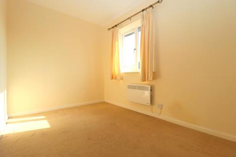 19 Elveden Close, Luton, LU2 7FF