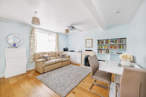 6 Greatdown Road, London, W7 1JS