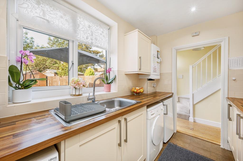 Stylish, Modern Fitted Kitchen