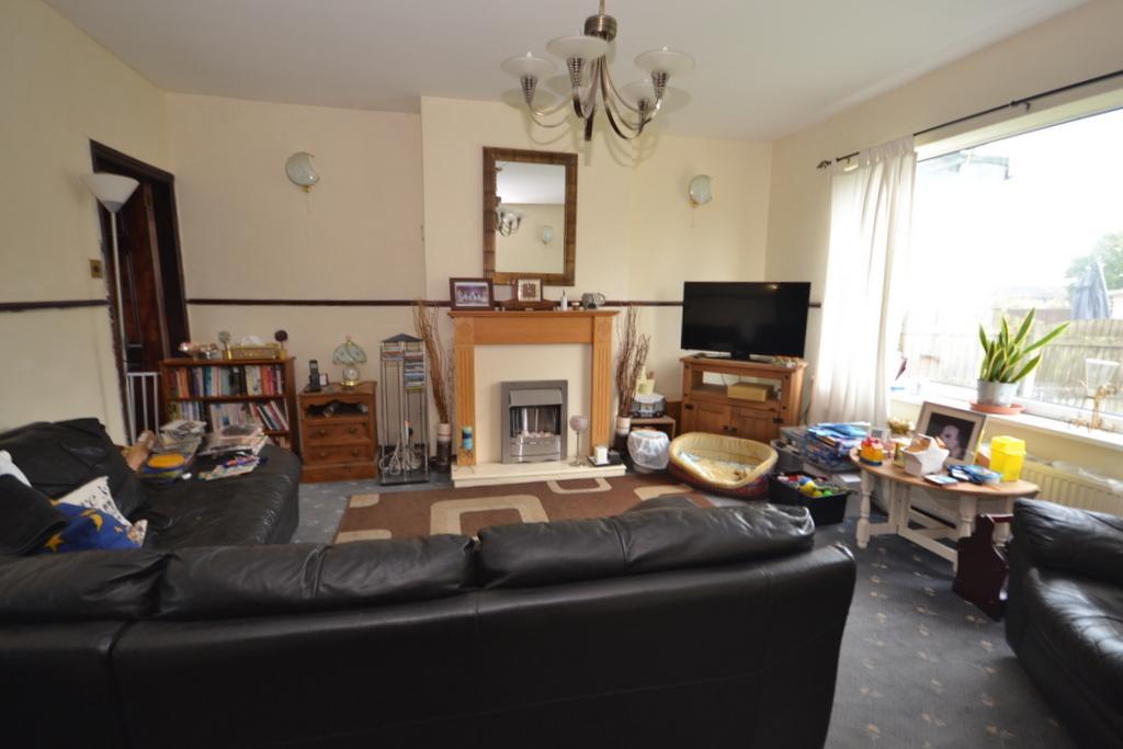 Seedall Avenue, Clitheroe, BB7 2LR 3 bed semidetached house £145,000