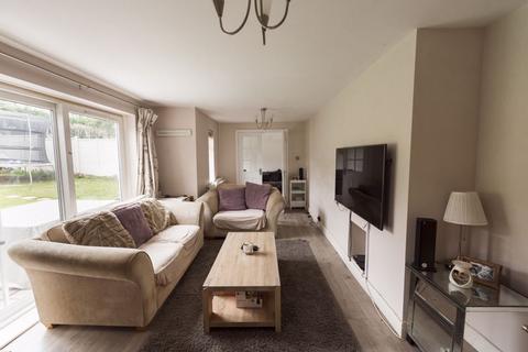 21 Trenchard Close, Sutton Coldfield, B75 7QP