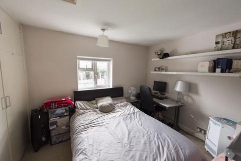 21 Trenchard Close, Sutton Coldfield, B75 7QP