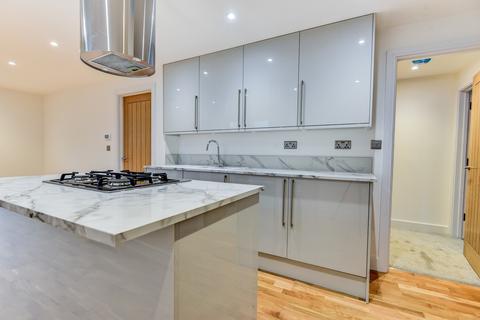 39a School Road, Upper Beeding, Steyning, BN44 3HY