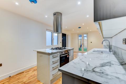 39a School Road, Upper Beeding, Steyning, BN44 3HY