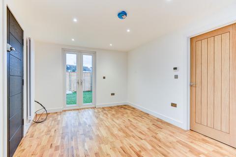 39a School Road, Upper Beeding, Steyning, BN44 3HY