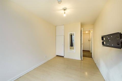 12 Cooper Close, London, SE1 7QU
