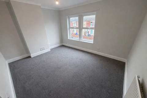 3 bedroom terraced house to rent, Beckett Road, Doncaster