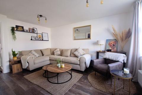 21 Carpenter Way, Tavistock, PL19 0FL