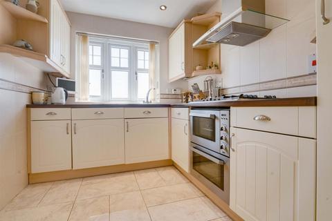 2 Lane End View, Rotherham, S60 3HH