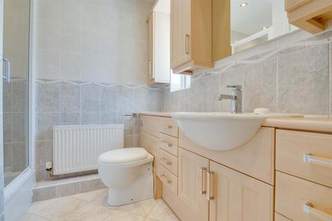 2 Lane End View, Rotherham, S60 3HH