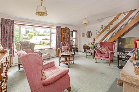 19 Castle Mount Crescent, Bakewell, DE45 1AT