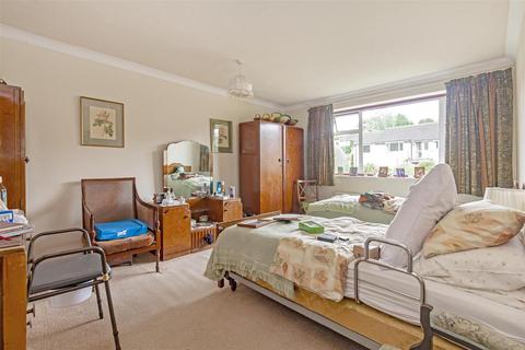 19 Castle Mount Crescent, Bakewell, DE45 1AT