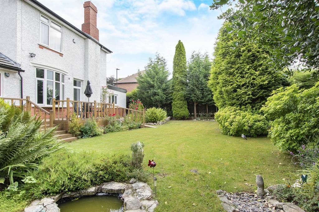 St Augustines Road, Bessacarr, Doncaster 3 bed detached house £365,000