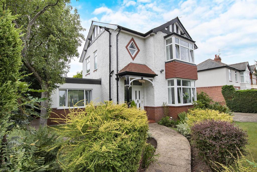 St Augustines Road, Bessacarr, Doncaster 3 bed detached house £365,000