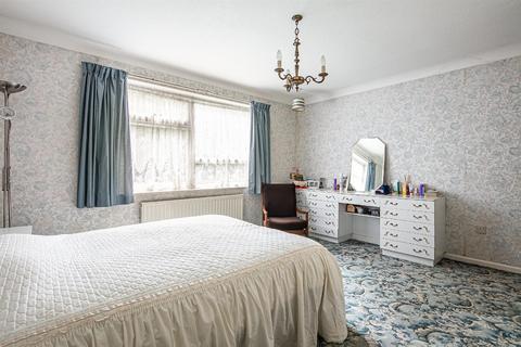 160 Dore Road, Sheffield, S17 3HA