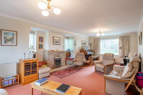 29 Burlington Road, Dore, Sheffield, S17 3NQ