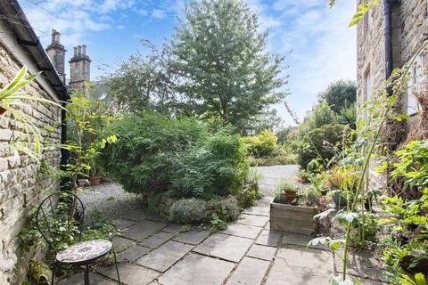 Flat 1, 16 Beech Hill Road, Sheffield, S10 2SB