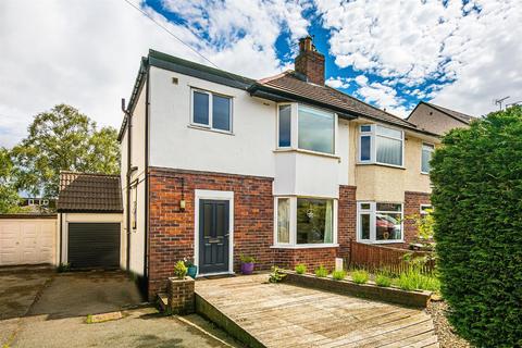 16 Barncliffe Crescent, Sheffield, S10 4DA