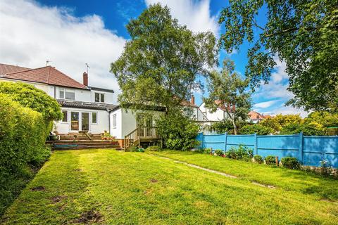 16 Barncliffe Crescent, Sheffield, S10 4DA