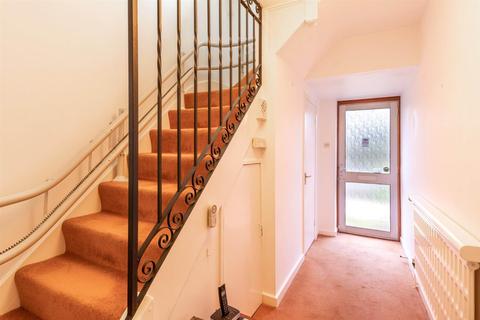 31 Old Hay Close, Sheffield, S17 3GP